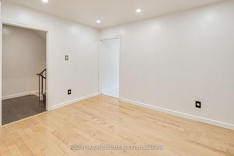 Photo 18 at 92 - 82 Song Meadoway, Hillcrest Village, Toronto Photo 18 at 92 - 82 Song Meadoway, Hillcrest Village, Toronto