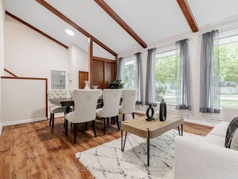 Photo 7 at 37 Farmcote Road, Don Mills, Toronto