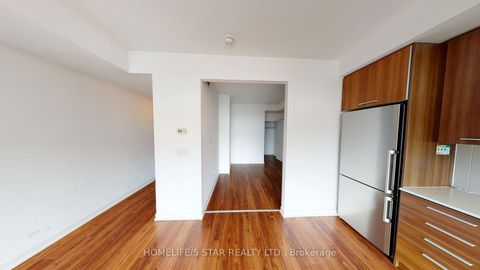 Photo 3 at 414 - 105 GEORGE Street, Moss Park, Toronto