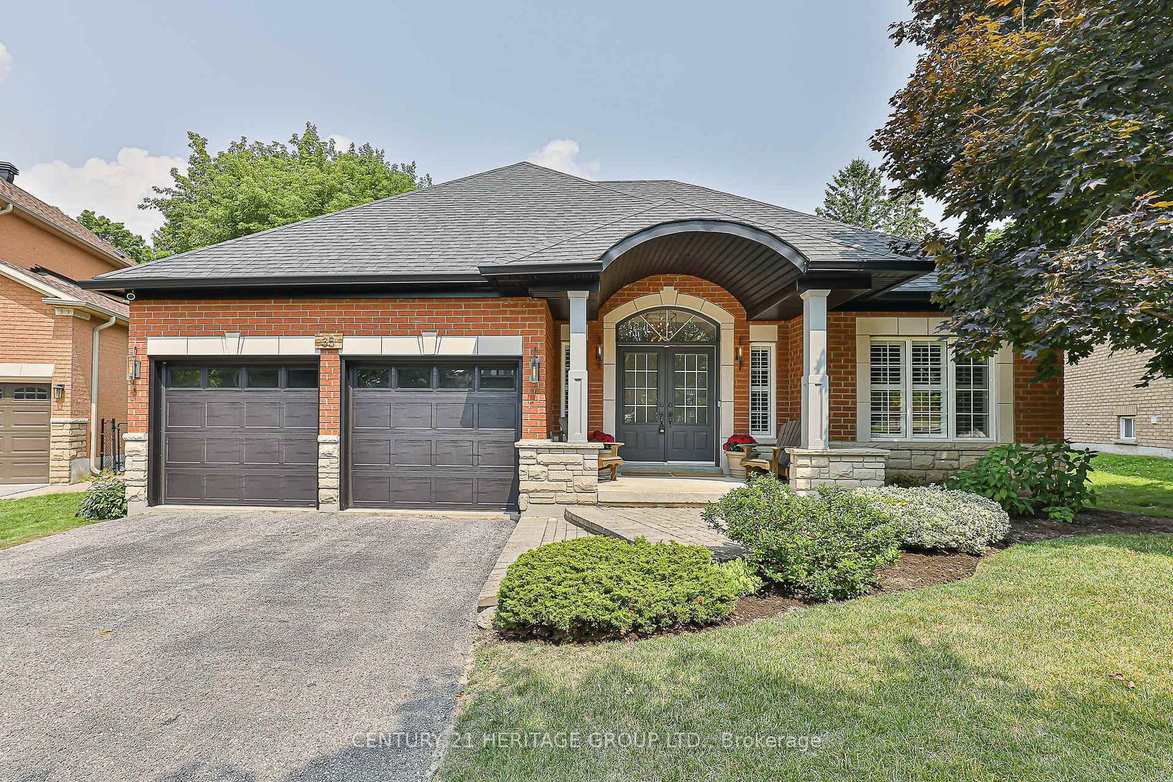 35 Watts Meadow, Aurora Highlands, Aurora 