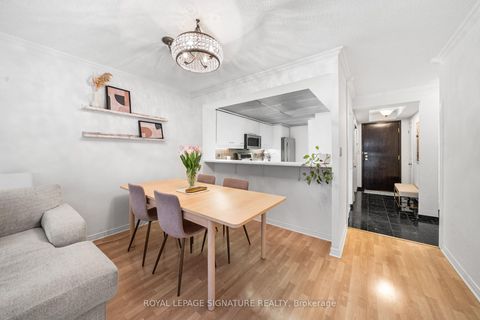 Photo 11 at 206 - 18 Hollywood Avenue, Willowdale East, Toronto