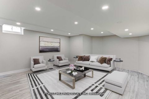Photo 10 at 749 Via Romano Boulevard, Patterson, Vaughan