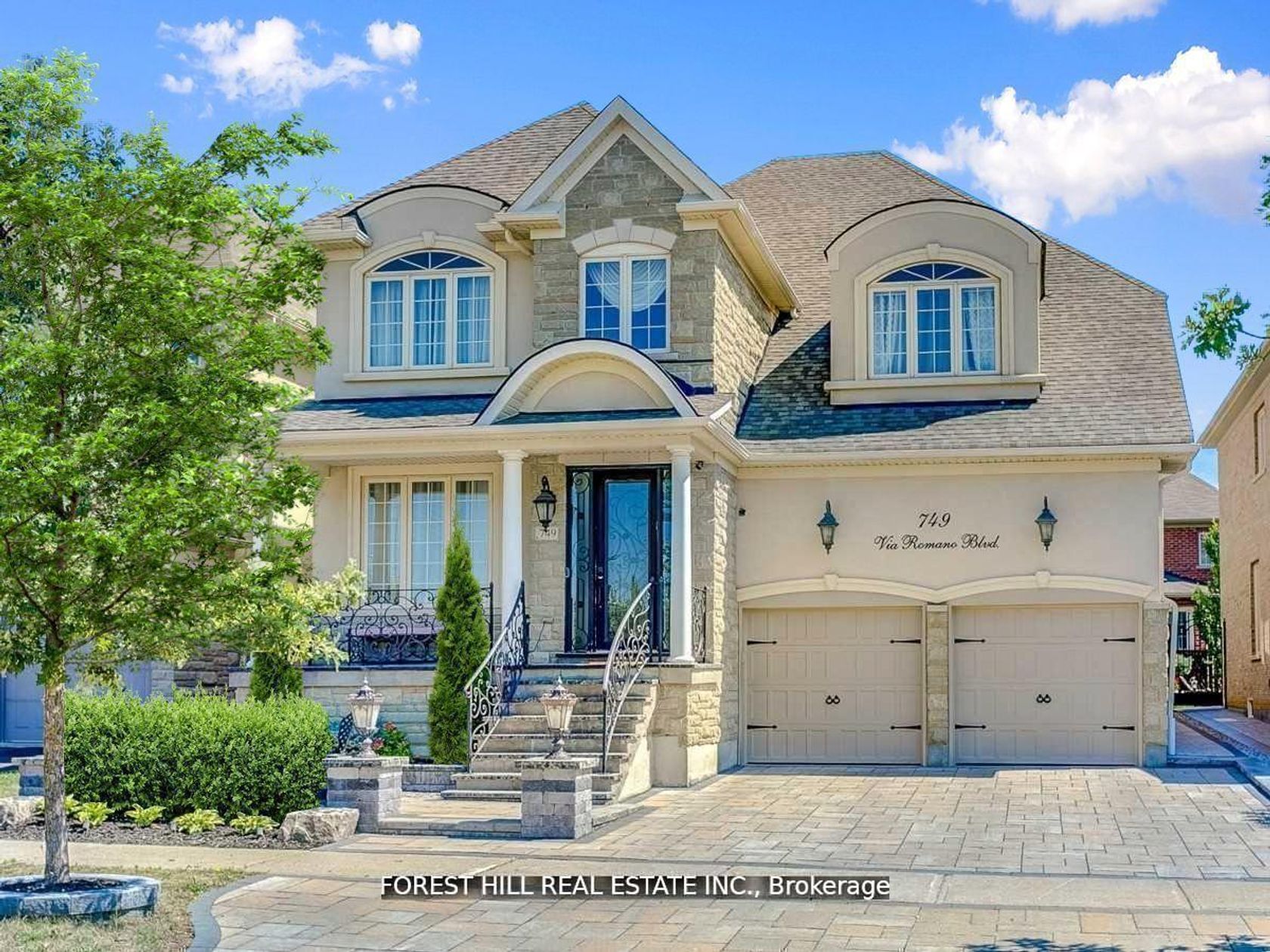 749 Via Romano Boulevard, Patterson, Vaughan 