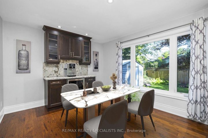 Photo 12 at 1480 Ballyclare Drive, Erindale, Mississauga