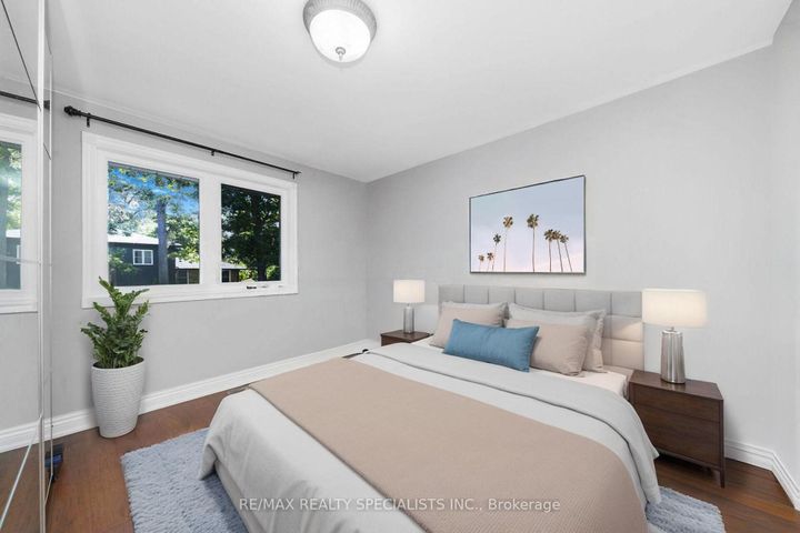 Photo 23 at 1480 Ballyclare Drive, Erindale, Mississauga