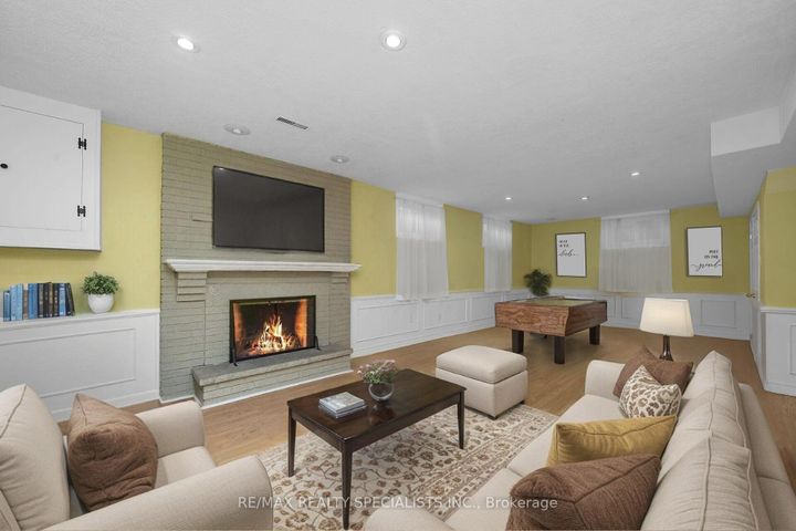 Photo 27 at 1480 Ballyclare Drive, Erindale, Mississauga
