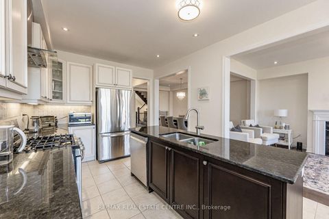 Photo 10 at 2453 Village Common, BC Bronte Creek, Oakville