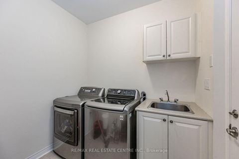 Photo 18 at 2453 Village Common, BC Bronte Creek, Oakville