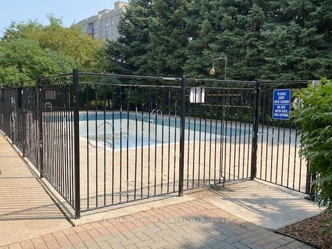 Photo 5 at 503 - 1720 Eglinton Avenue E, Victoria Village, Toronto