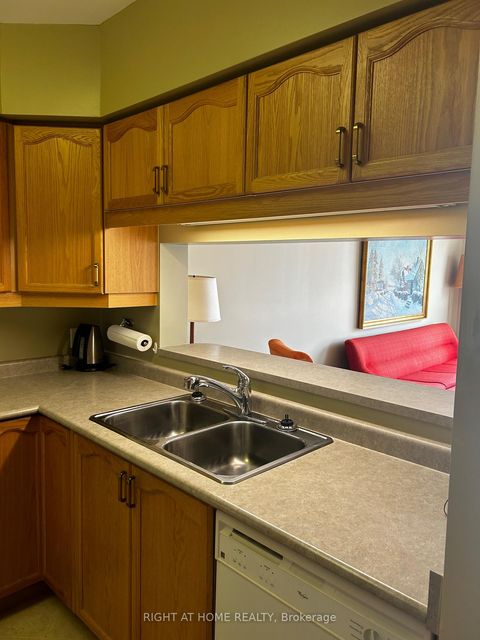 Photo 18 at 507 - 90 Dean Avenue, Painswick South, Barrie