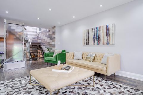 Photo 4 at 1A Roblin Avenue, East York, Toronto