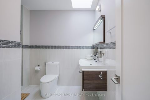 Photo 33 at 1A Roblin Avenue, East York, Toronto