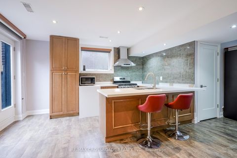 Photo 35 at 1A Roblin Avenue, East York, Toronto