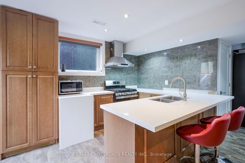 Photo 36 at 1A Roblin Avenue, East York, Toronto