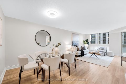 Photo 2 at 406 - 10 Kenneth Avenue, Willowdale East, Toronto