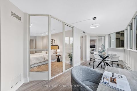 Photo 10 at 406 - 10 Kenneth Avenue, Willowdale East, Toronto