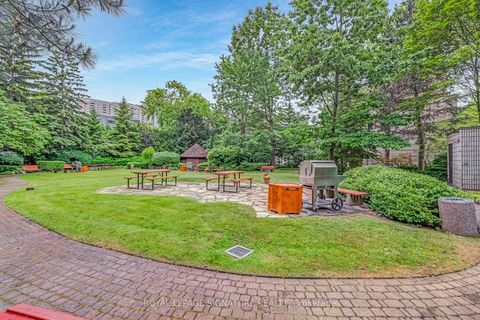 Photo 27 at 406 - 10 Kenneth Avenue, Willowdale East, Toronto