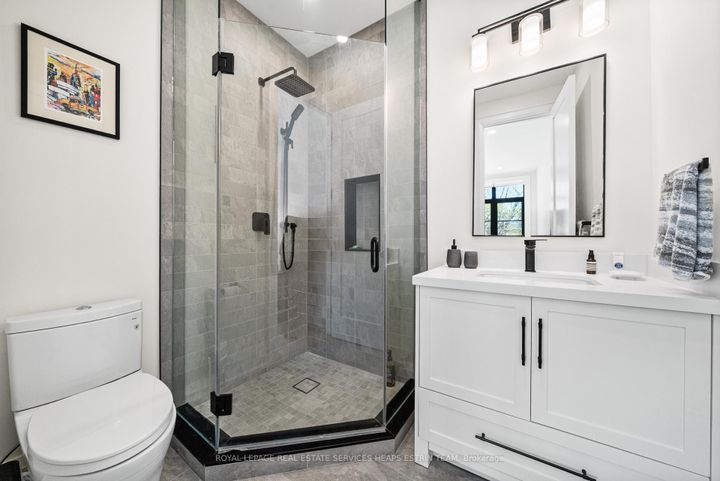 Photo 28 at 5 Taylor Drive, East York, Toronto