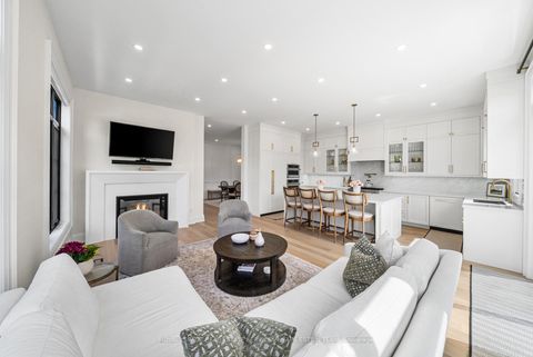 Photo 9 at 5 Taylor Drive, East York, Toronto