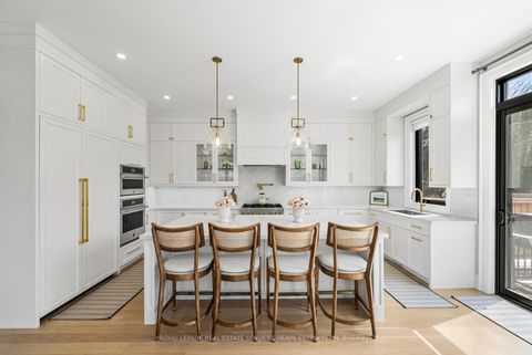 Photo 10 at 5 Taylor Drive, East York, Toronto