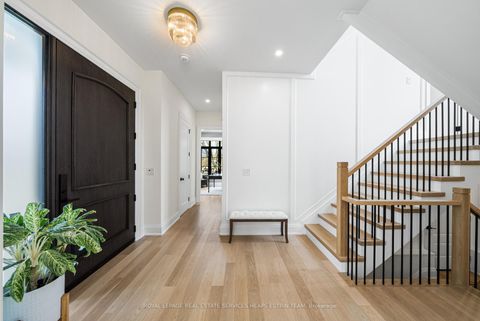 Photo 15 at 5 Taylor Drive, East York, Toronto