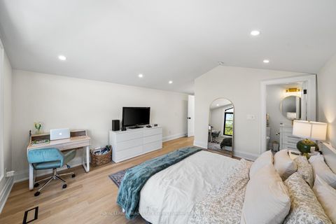 Photo 37 at 5 Taylor Drive, East York, Toronto