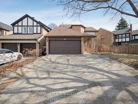 Photo 1 at 53 Peter Andrew Crescent, Brownridge, Vaughan