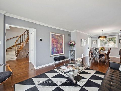 Photo 8 at 53 Peter Andrew Crescent, Brownridge, Vaughan
