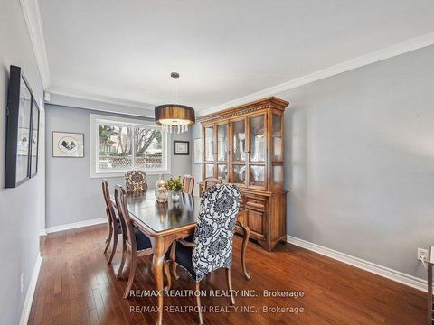 Photo 10 at 53 Peter Andrew Crescent, Brownridge, Vaughan