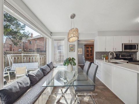 Photo 18 at 53 Peter Andrew Crescent, Brownridge, Vaughan