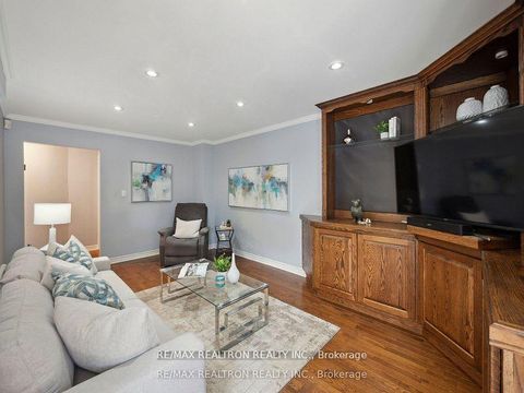 Photo 21 at 53 Peter Andrew Crescent, Brownridge, Vaughan