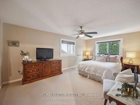 Photo 26 at 53 Peter Andrew Crescent, Brownridge, Vaughan