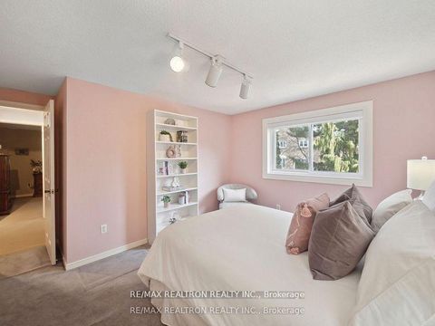Photo 37 at 53 Peter Andrew Crescent, Brownridge, Vaughan