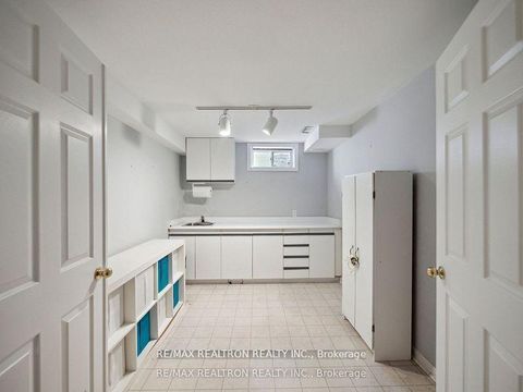 Photo 44 at 53 Peter Andrew Crescent, Brownridge, Vaughan