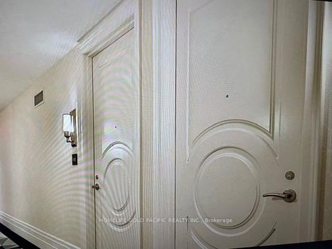 Photo 4 at 1114 - 88 Blue Jays Way, Waterfront Communities C1, Toronto Photo 4 at 1114 - 88 Blue Jays Way, Waterfront Communities C1, Toronto