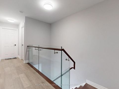 Photo 13 at 44 Craddock Street, Maple, Vaughan