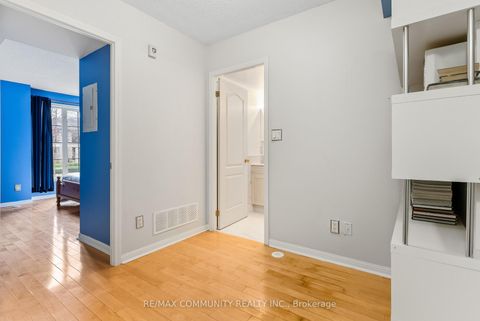 Photo 11 at 102 - 3 Everson Drive, Willowdale East, Toronto