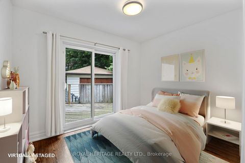 Photo 11 at 32 Beath Street, West Hill, Toronto
