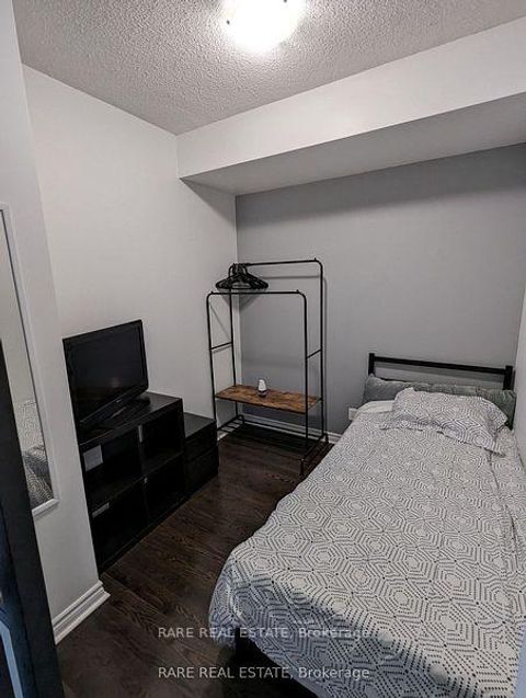 Photo 5 at 420 - 2885 Bayview Avenue, Bayview Village, Toronto