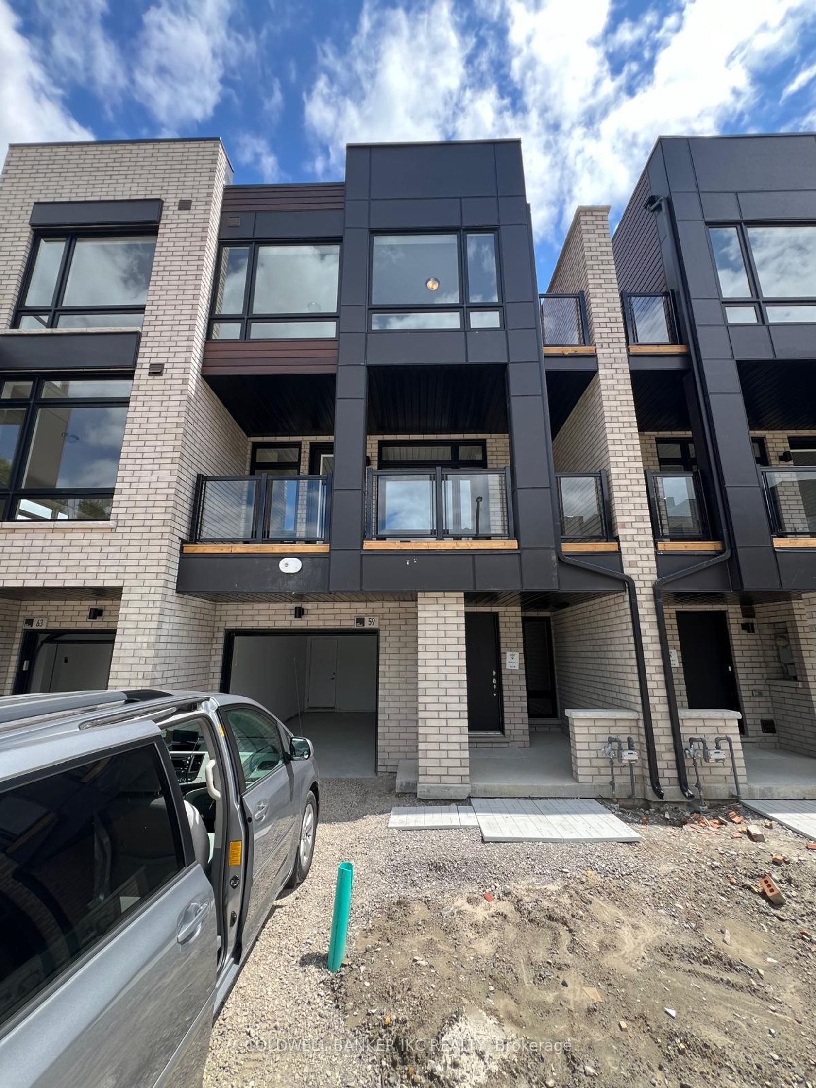 59 Chiffon Street, Steeles West Industrial, Vaughan 