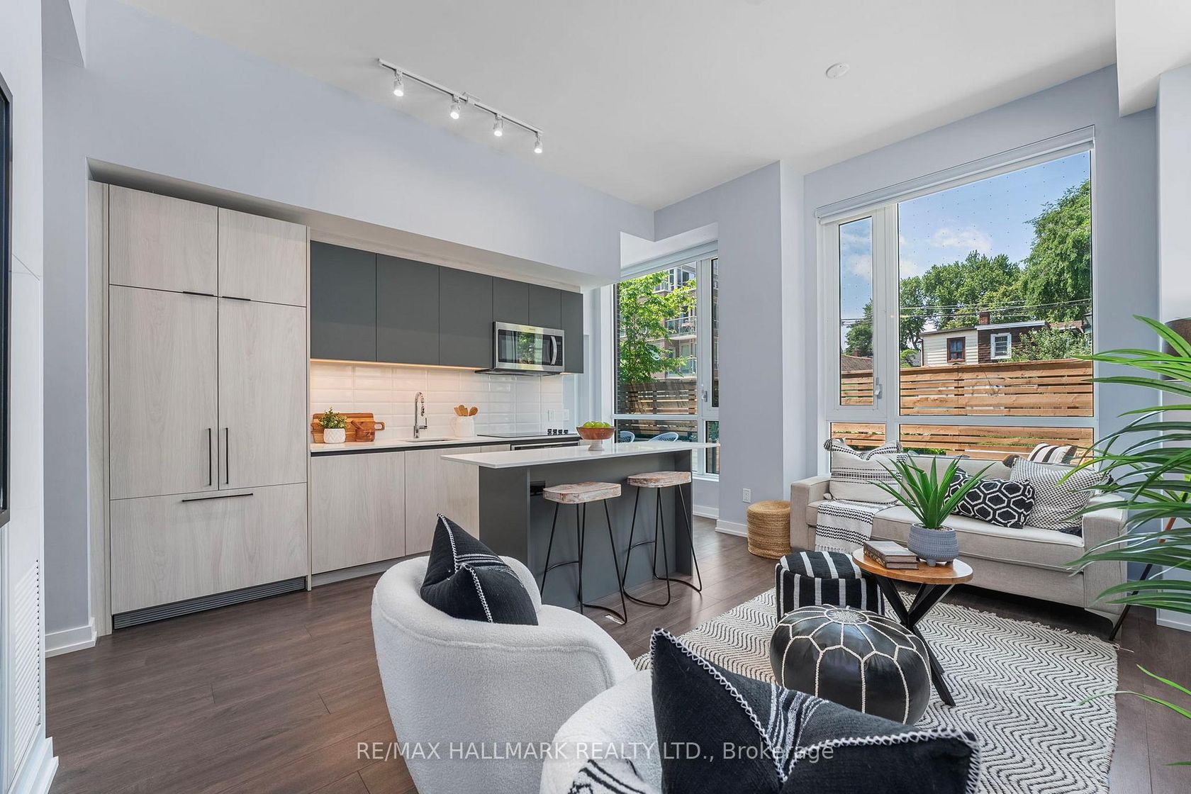124 - 150 Logan Avenue, South Riverdale, Toronto 