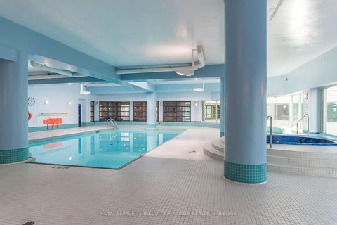 Photo 8 at 1008 - 10 Yonge Street, Waterfront Communities C1, Toronto