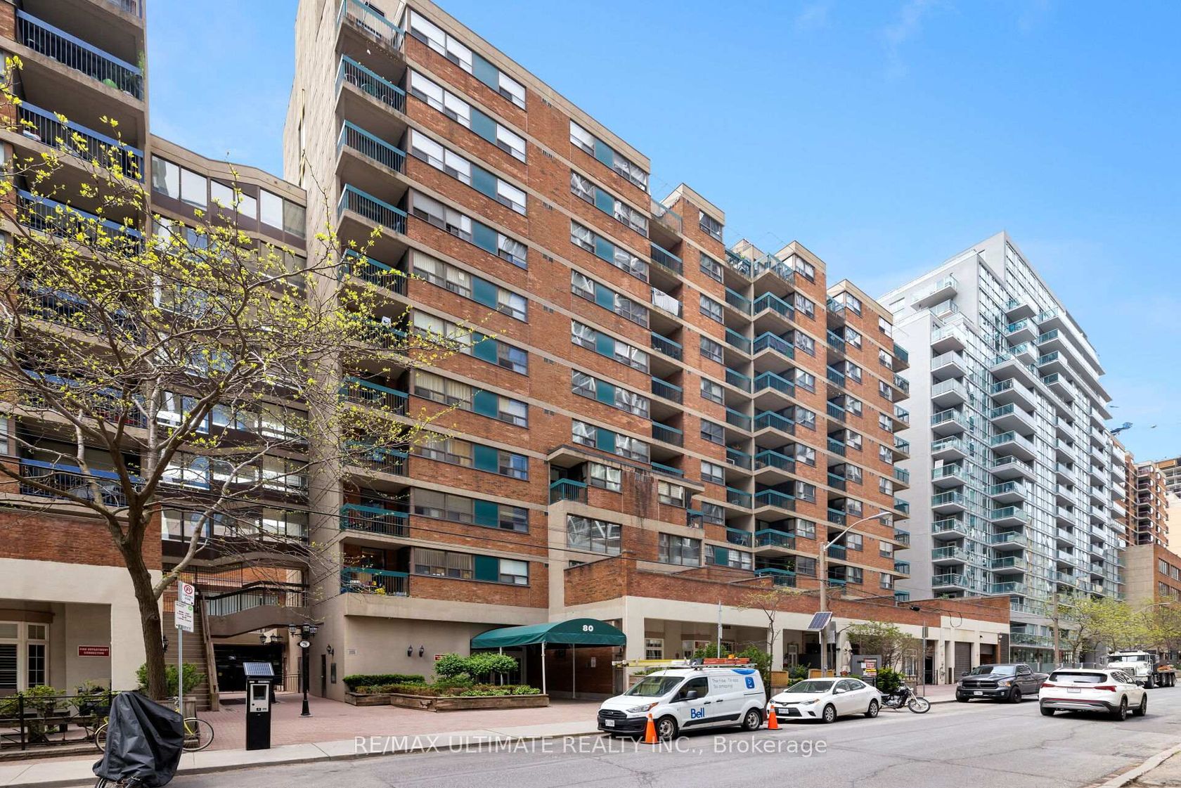 217 - 80 Saint Patrick Street, Chinatown, Toronto by Loree Meneguzzi Real Estate 217 - 80 Saint Patrick Street, Chinatown, Toronto