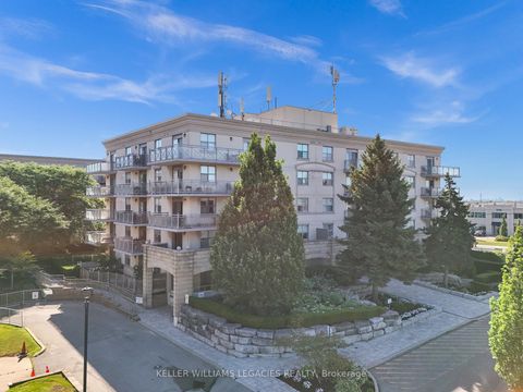 Photo 2 at 202 - 2500 Rutherford Road, Maple, Vaughan Photo 2 at 202 - 2500 Rutherford Road, Maple, Vaughan