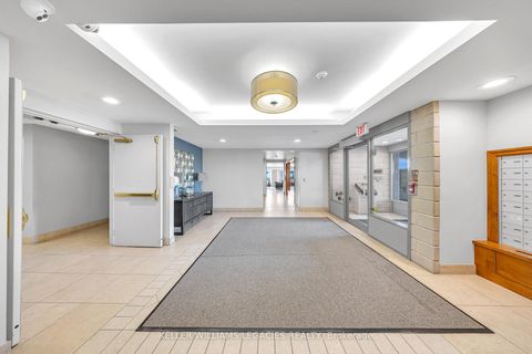 Photo 4 at 202 - 2500 Rutherford Road, Maple, Vaughan