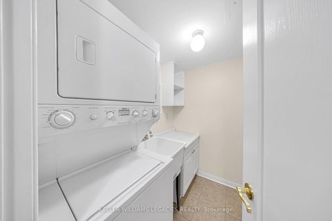 Photo 15 at 202 - 2500 Rutherford Road, Maple, Vaughan Photo 15 at 202 - 2500 Rutherford Road, Maple, Vaughan