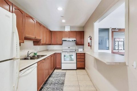 Photo 30 at 202 - 2500 Rutherford Road, Maple, Vaughan Photo 30 at 202 - 2500 Rutherford Road, Maple, Vaughan