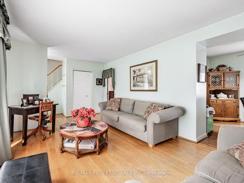 Photo 5 at 21 Waterbury Drive, Richview, Toronto