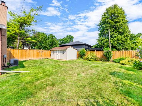 Photo 29 at 21 Waterbury Drive, Richview, Toronto