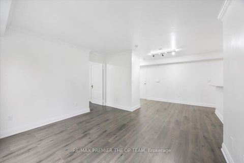 Photo 11 at 401 - 800 Spadina Road, Forest Hill South, Toronto
